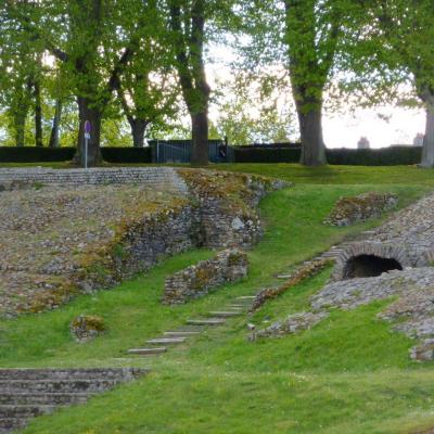 Environs Autun Théâtre romain 2